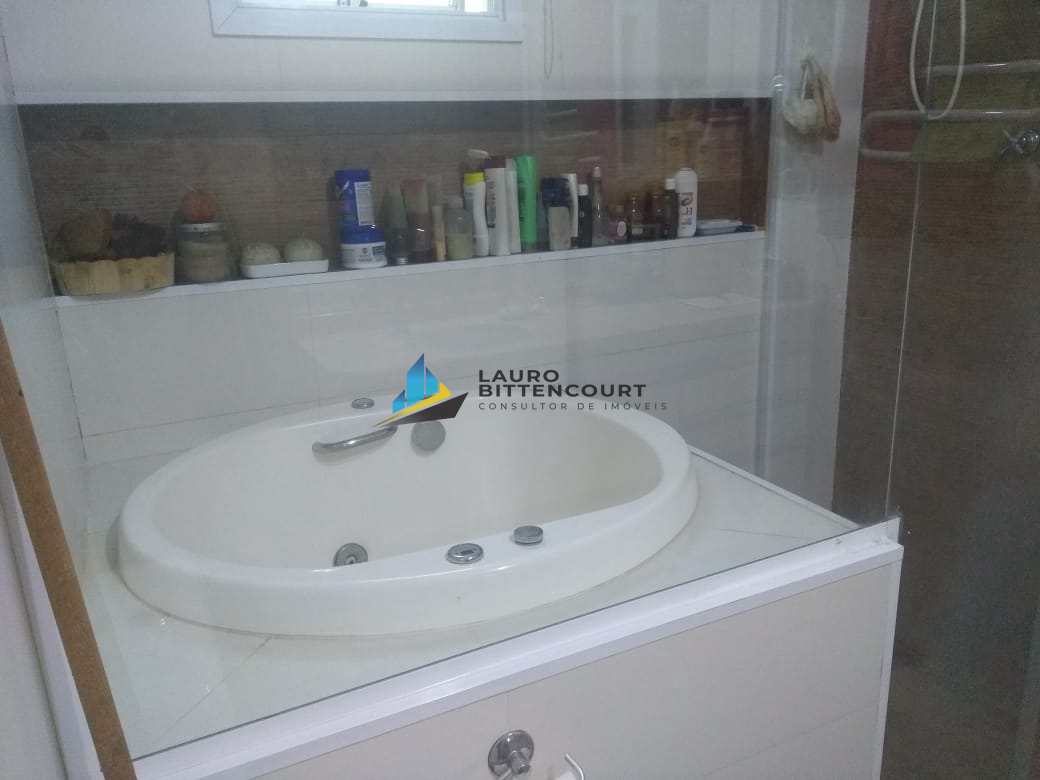 Apartamento à venda com 3 quartos, 246m² - Foto 17