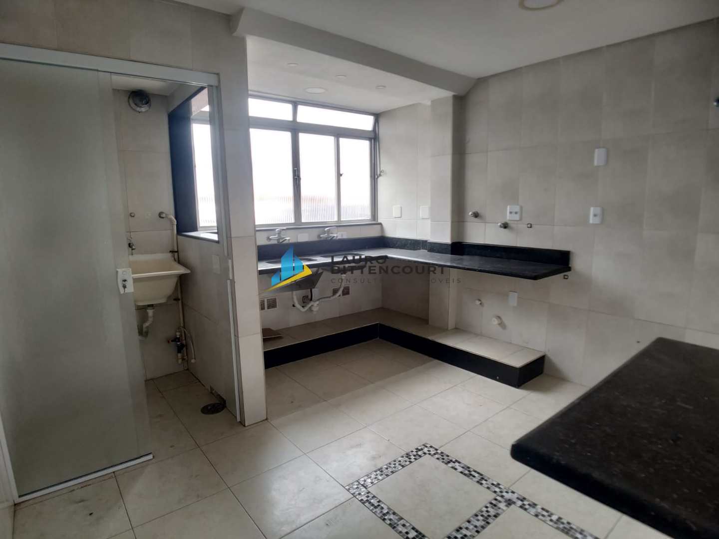 Apartamento à venda com 3 quartos, 100m² - Foto 6