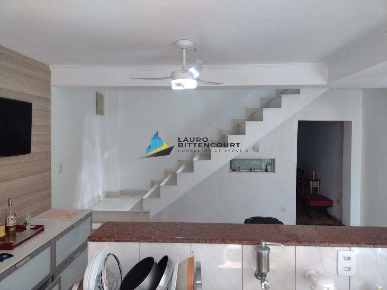 Casa à venda com 3 quartos, 270m² - Foto 2