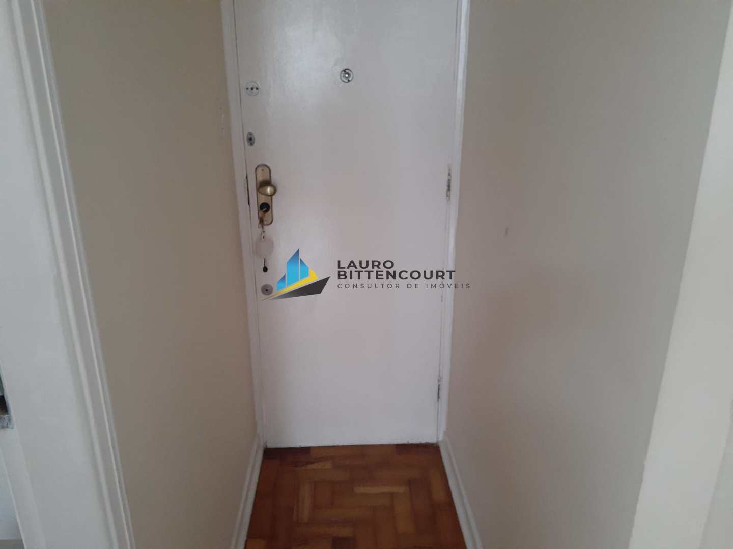 Apartamento à venda com 1 quarto, 60m² - Foto 4