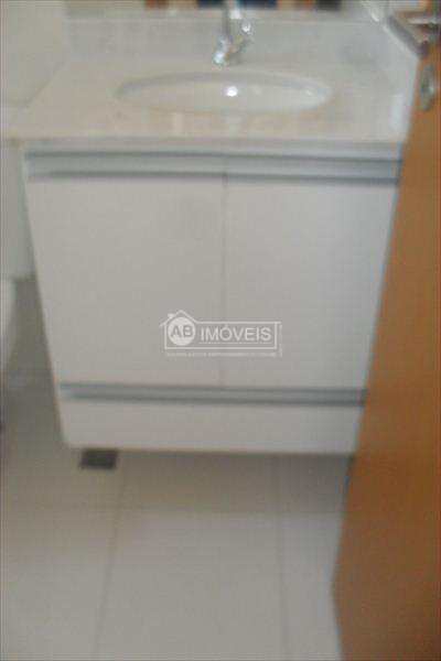 Apartamento para alugar com 1 quarto, 60m² - Foto 11