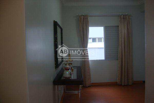 Apartamento à venda com 4 quartos, 160m² - Foto 14