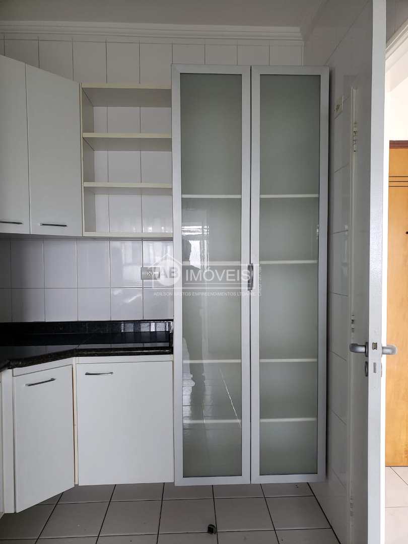 Apartamento para alugar com 2 quartos, 86m² - Foto 11