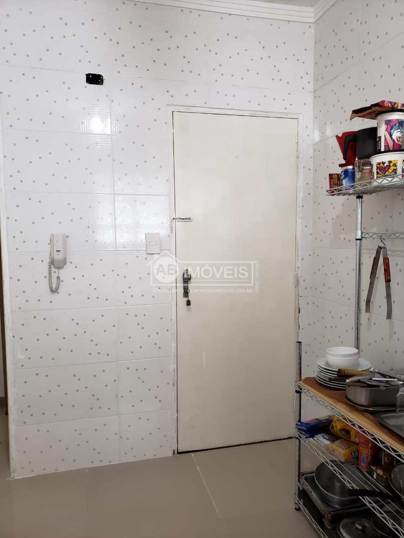 Apartamento à venda com 2 quartos, 80m² - Foto 24