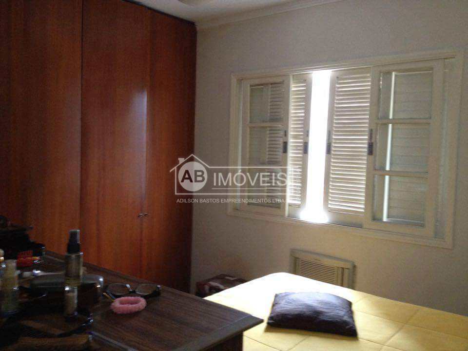 Casa à venda com 3 quartos, 150m² - Foto 8