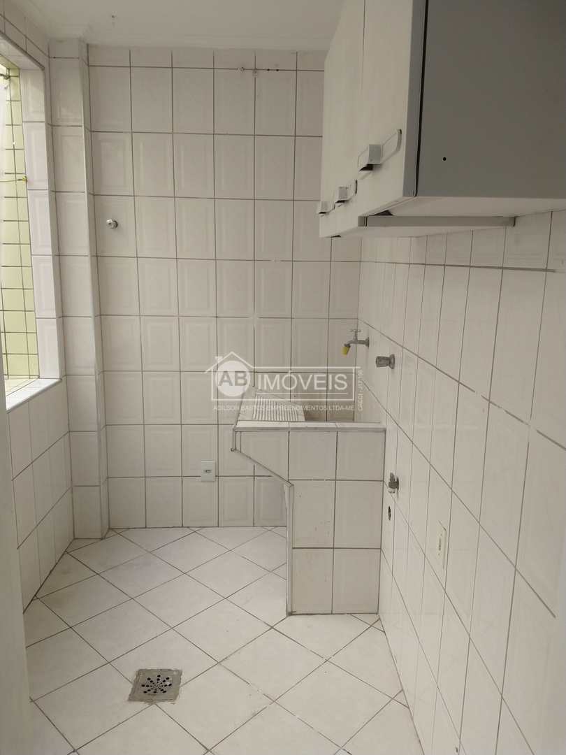 Apartamento para alugar com 2 quartos, 70m² - Foto 8