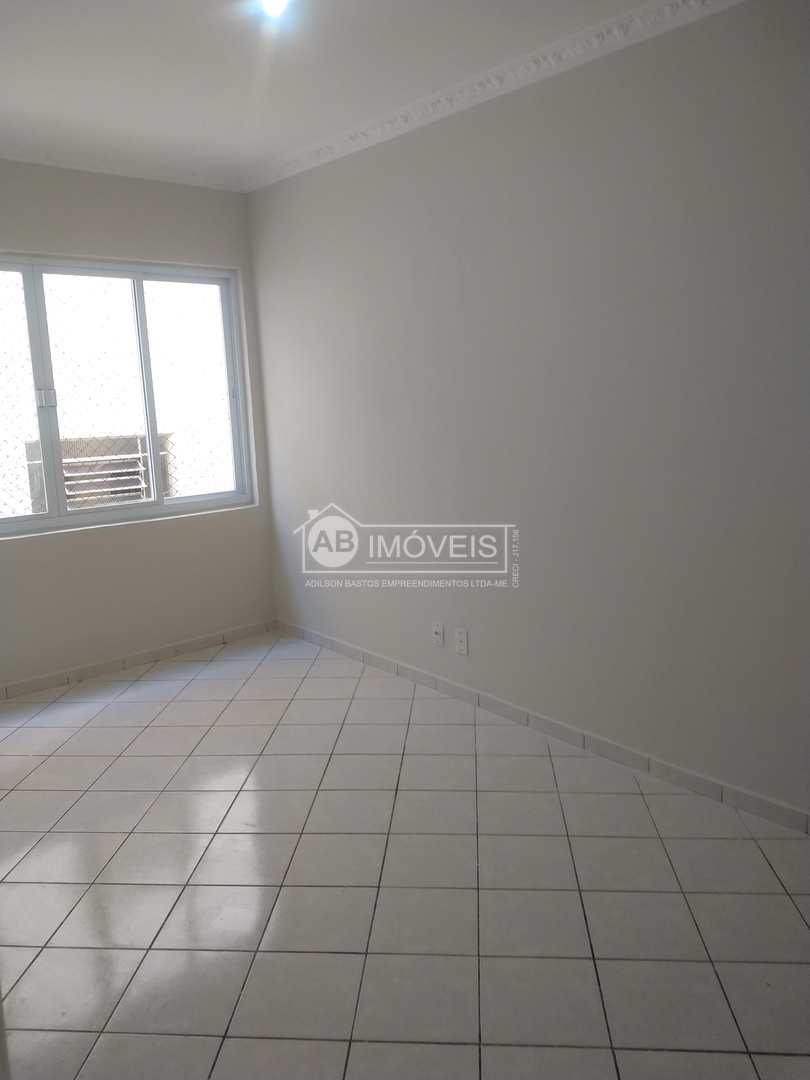 Apartamento para alugar com 2 quartos, 70m² - Foto 4