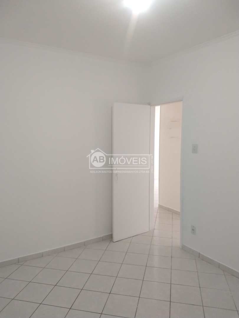 Apartamento para alugar com 2 quartos, 70m² - Foto 11