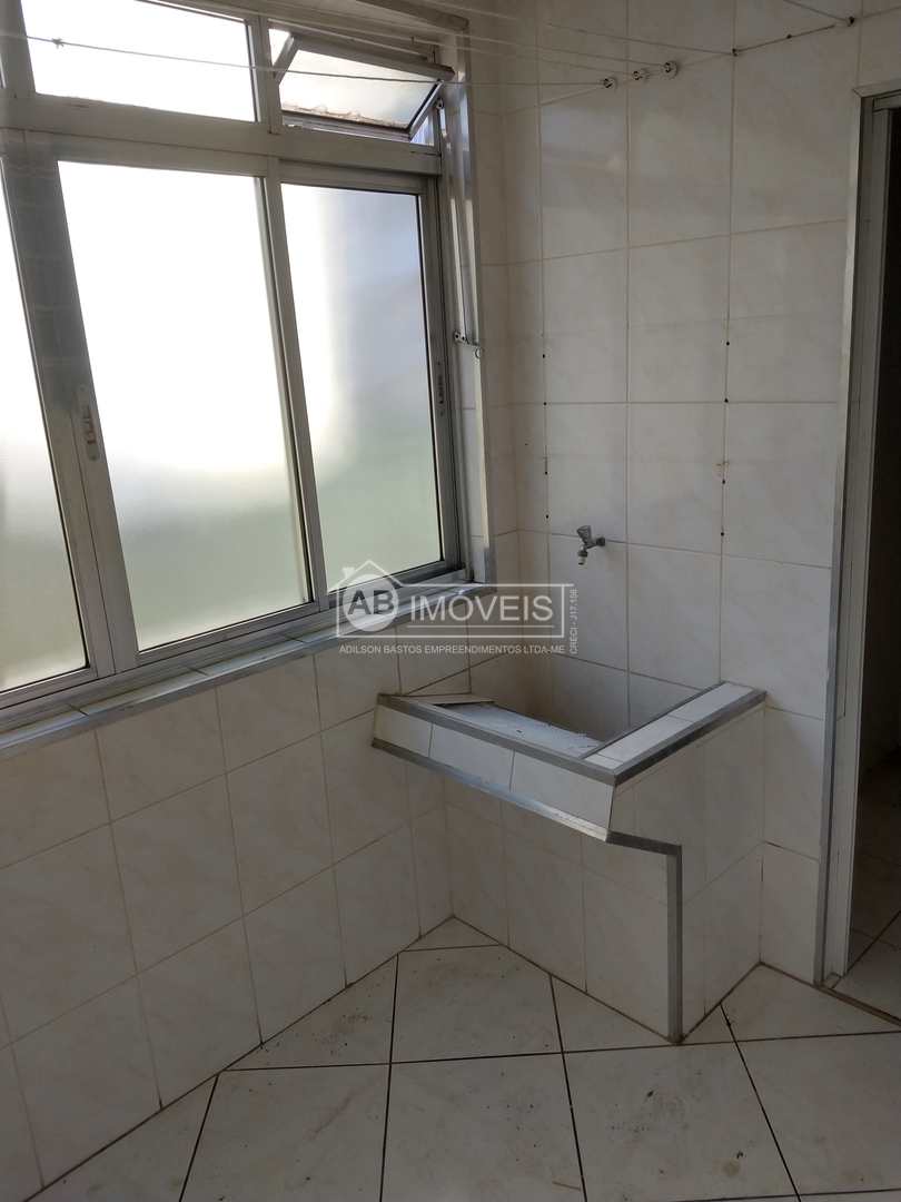 Apartamento para alugar com 3 quartos, 80m² - Foto 6