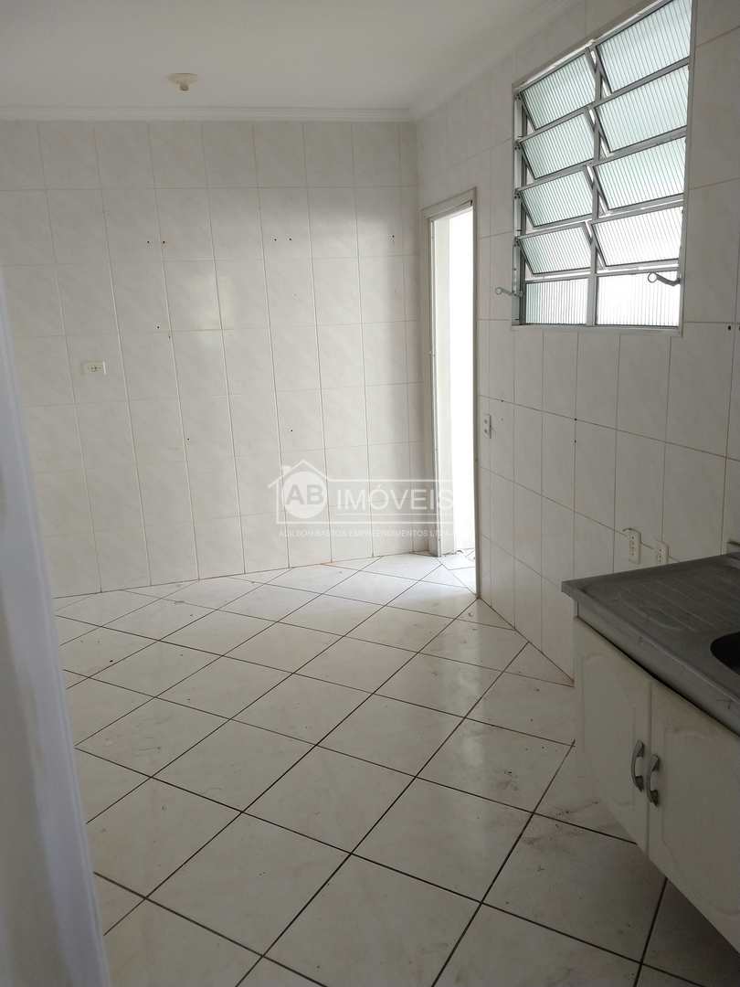 Apartamento para alugar com 3 quartos, 80m² - Foto 4