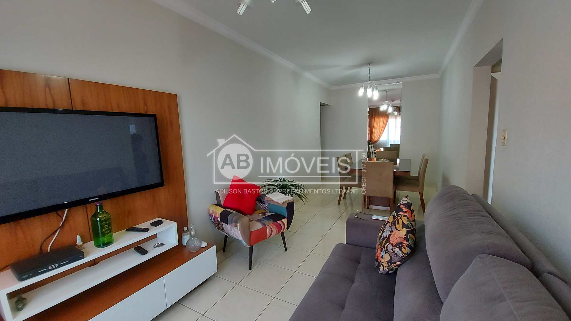 Apartamento à venda com 2 quartos, 75m² - Foto 1