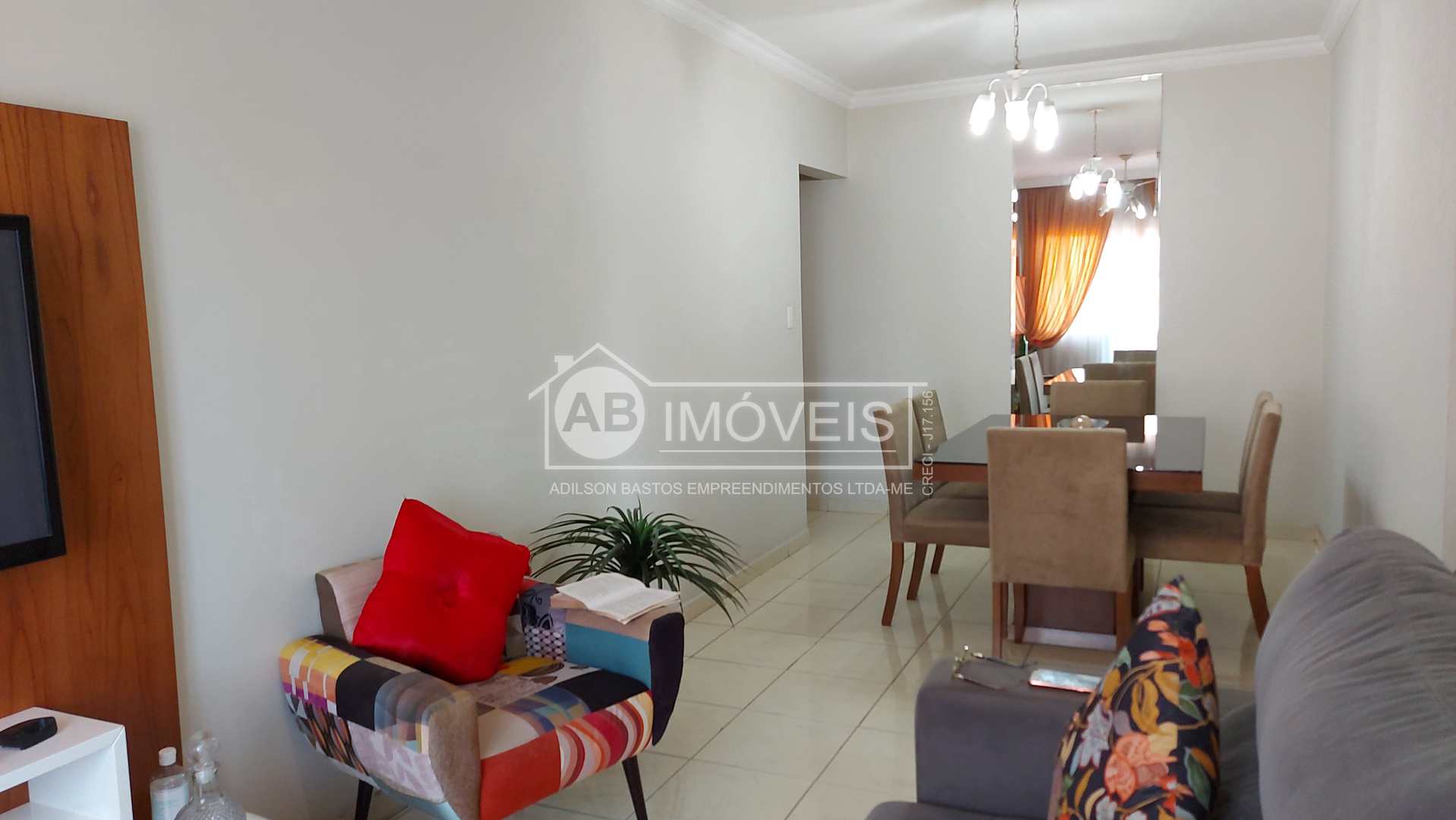 Apartamento à venda com 2 quartos, 75m² - Foto 4