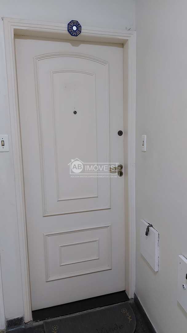 Apartamento à venda com 2 quartos, 75m² - Foto 28