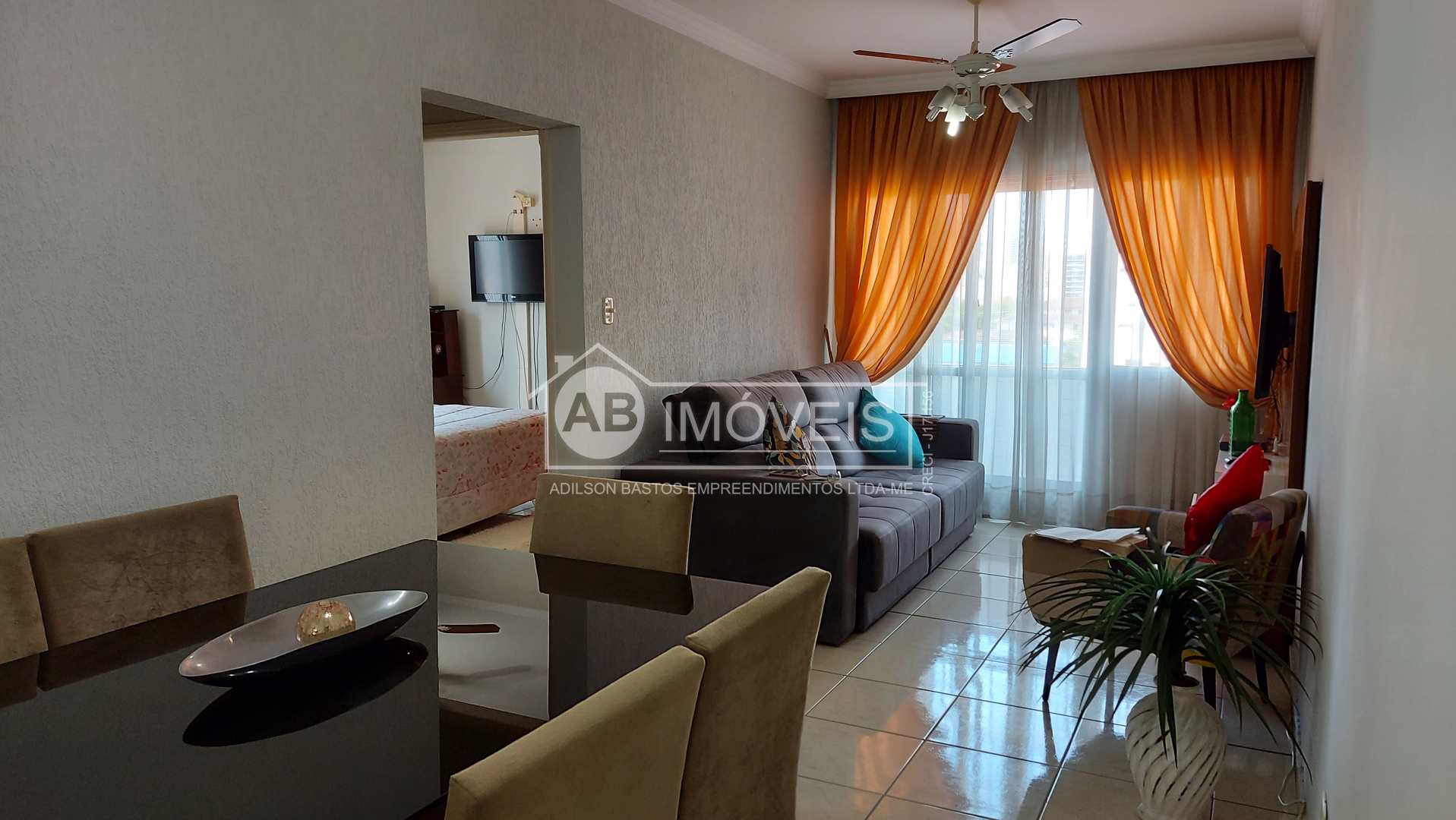 Apartamento à venda com 2 quartos, 75m² - Foto 3