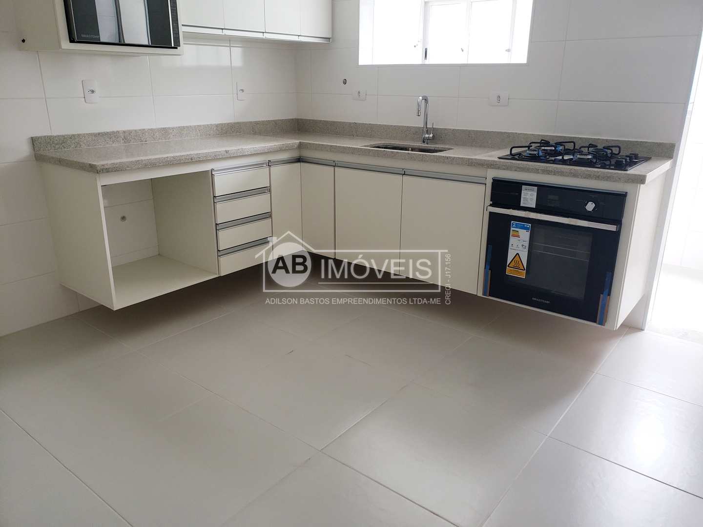 Apartamento para alugar com 2 quartos, 75m² - Foto 43