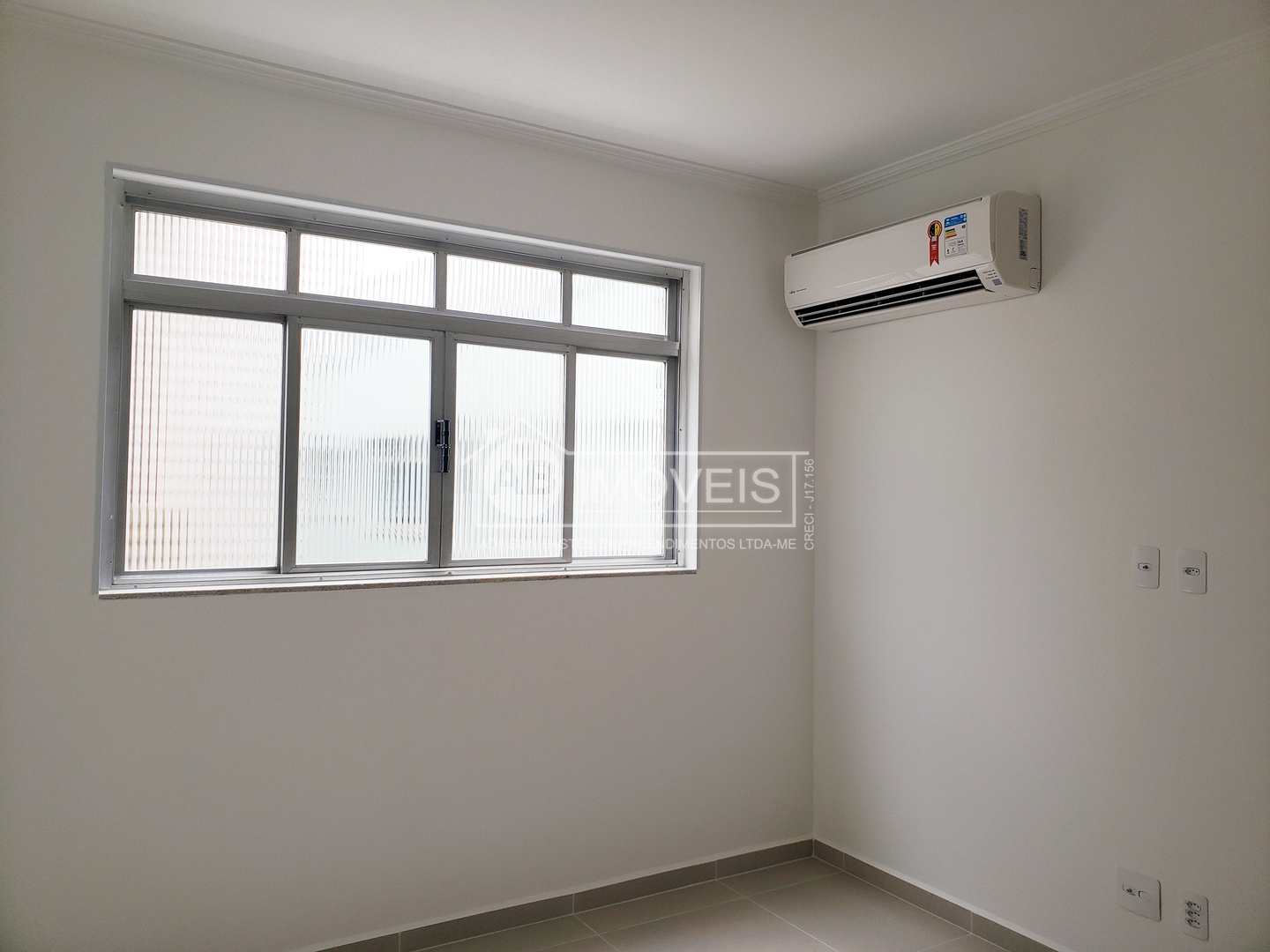 Apartamento para alugar com 2 quartos, 75m² - Foto 4