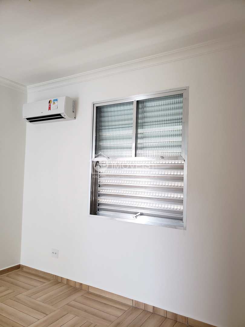 Apartamento para alugar com 2 quartos, 75m² - Foto 13