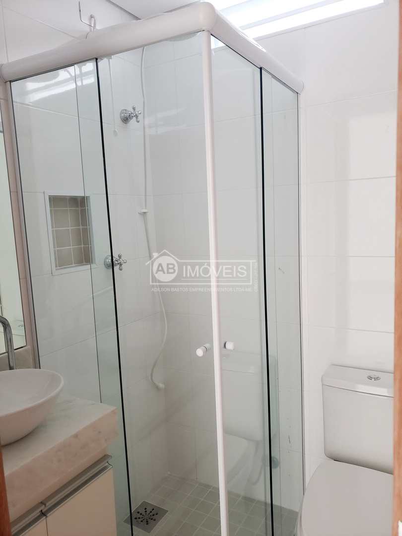 Apartamento para alugar com 2 quartos, 75m² - Foto 17