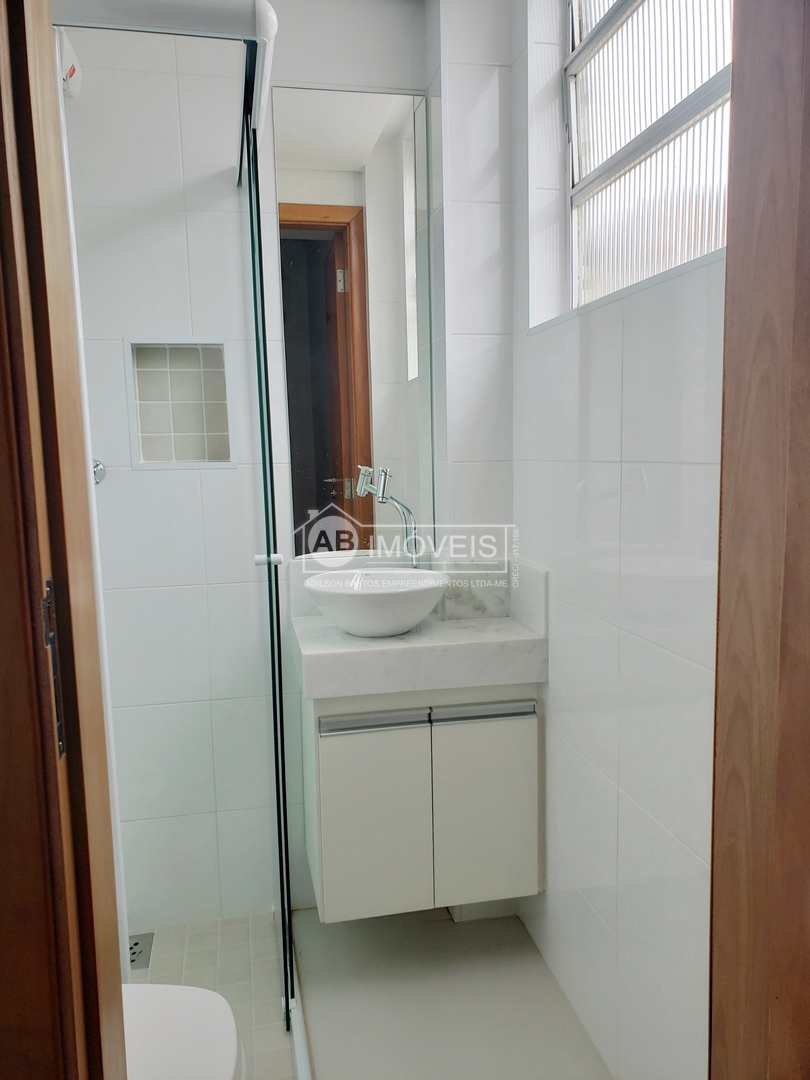 Apartamento para alugar com 2 quartos, 75m² - Foto 18