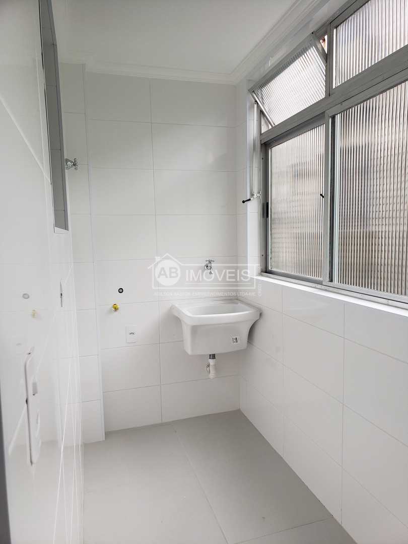 Apartamento para alugar com 2 quartos, 75m² - Foto 8