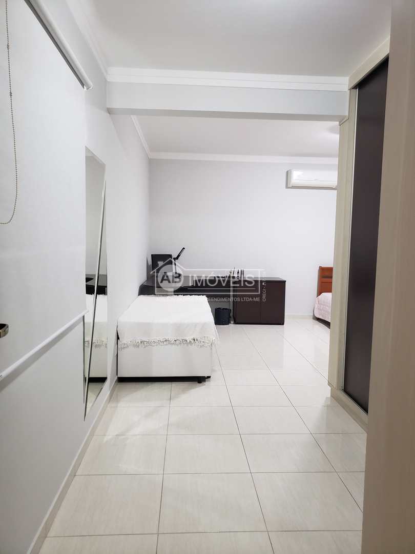 Sobrado à venda com 4 quartos, 320m² - Foto 14