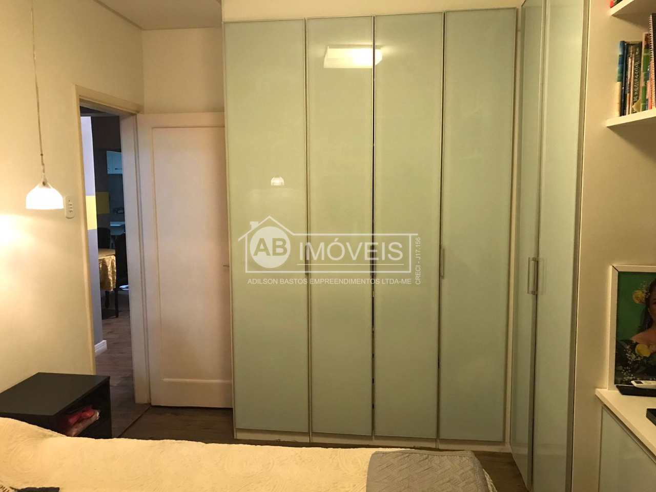 Apartamento à venda com 2 quartos, 67m² - Foto 4