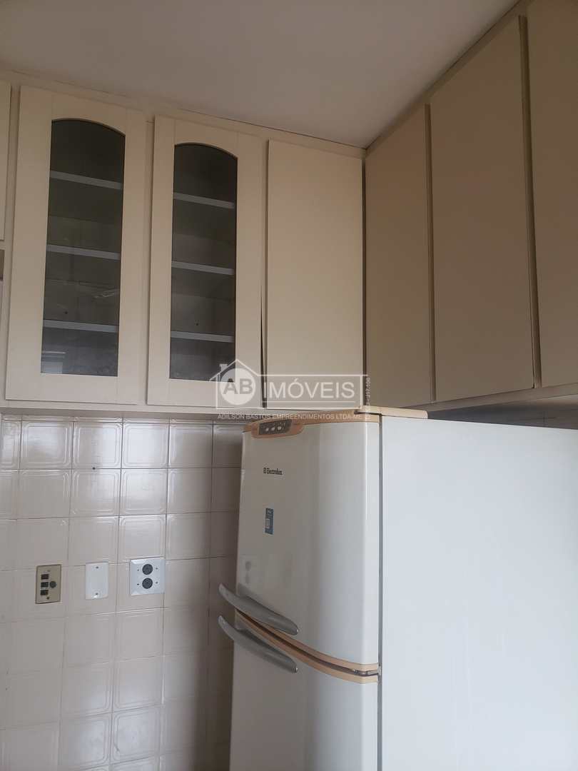 Apartamento para alugar com 2 quartos, 74m² - Foto 11