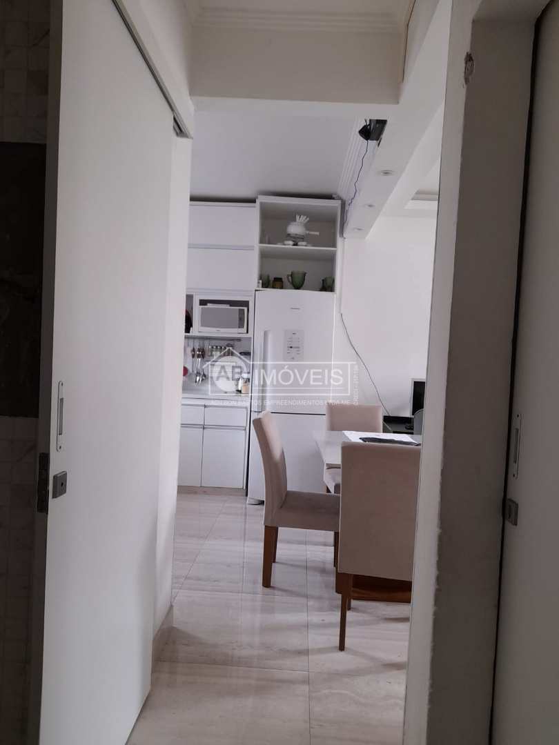 Apartamento à venda com 2 quartos, 80m² - Foto 9