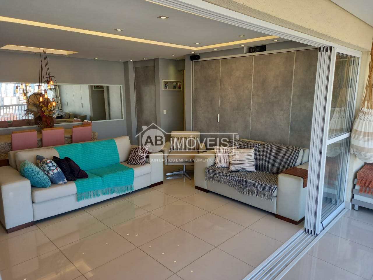 Apartamento à venda com 2 quartos, 96m² - Foto 15