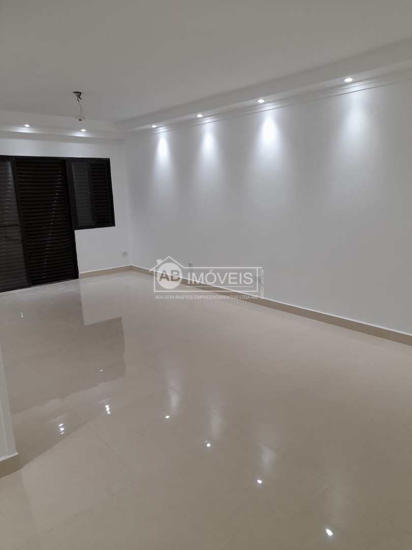 Apartamento à venda com 3 quartos, 133m² - Foto 2