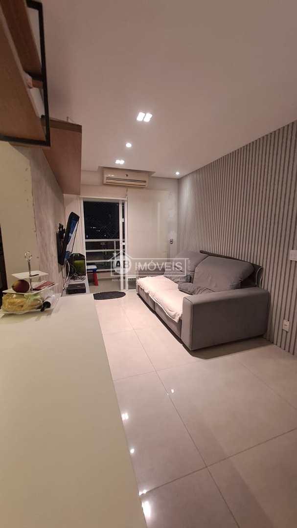 Apartamento à venda com 2 quartos, 73m² - Foto 1