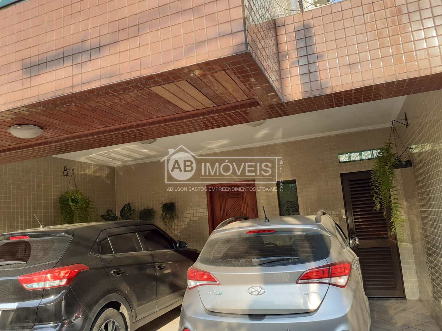 Casa à venda com 3 quartos, 337m² - Foto 2