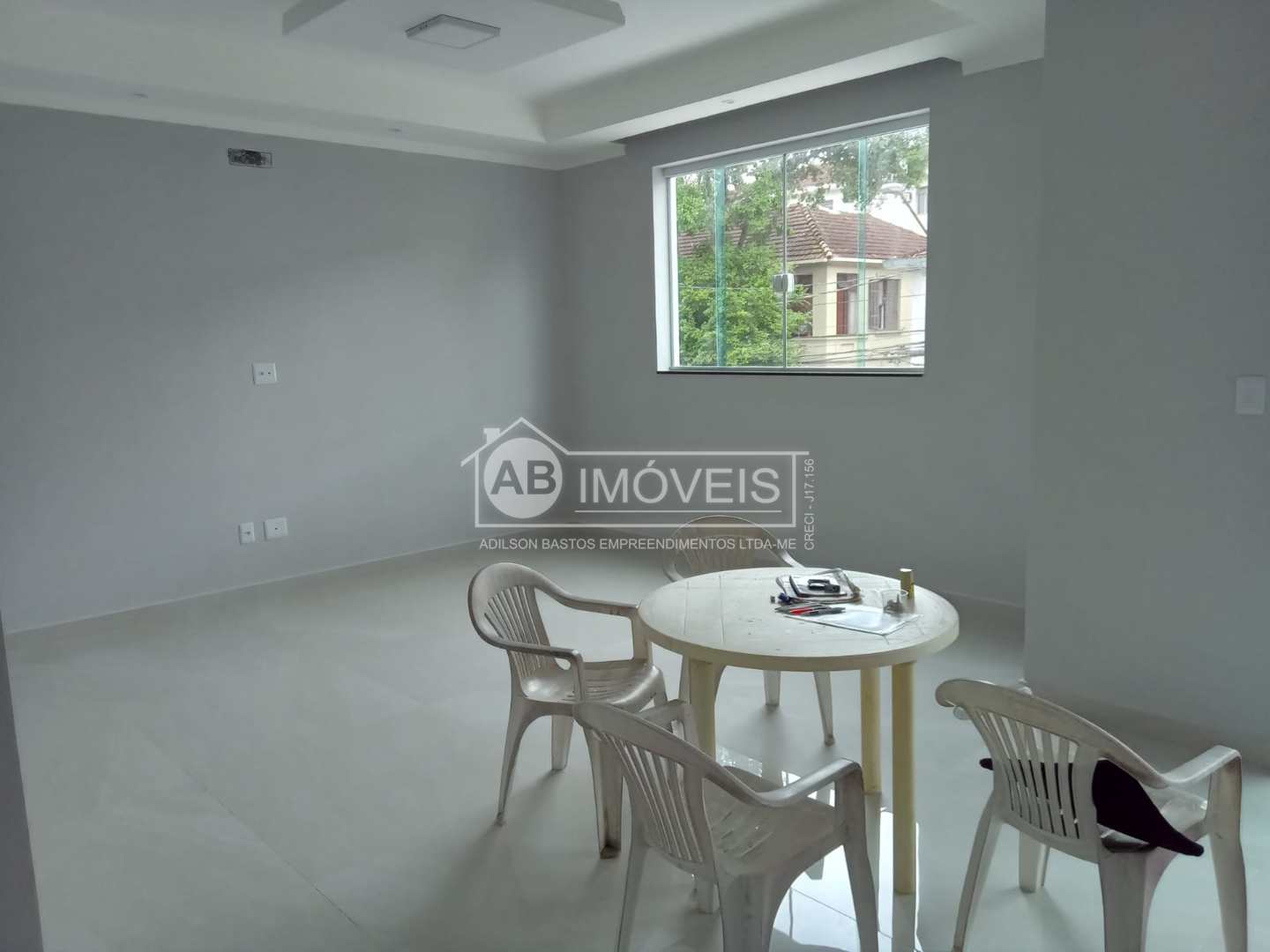 Casa à venda com 3 quartos, 147m² - Foto 3