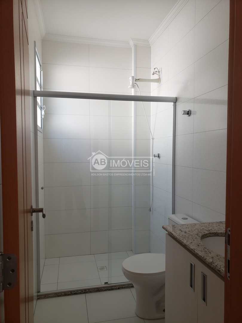 Sobrado à venda e aluguel com 3 quartos, 169m² - Foto 10