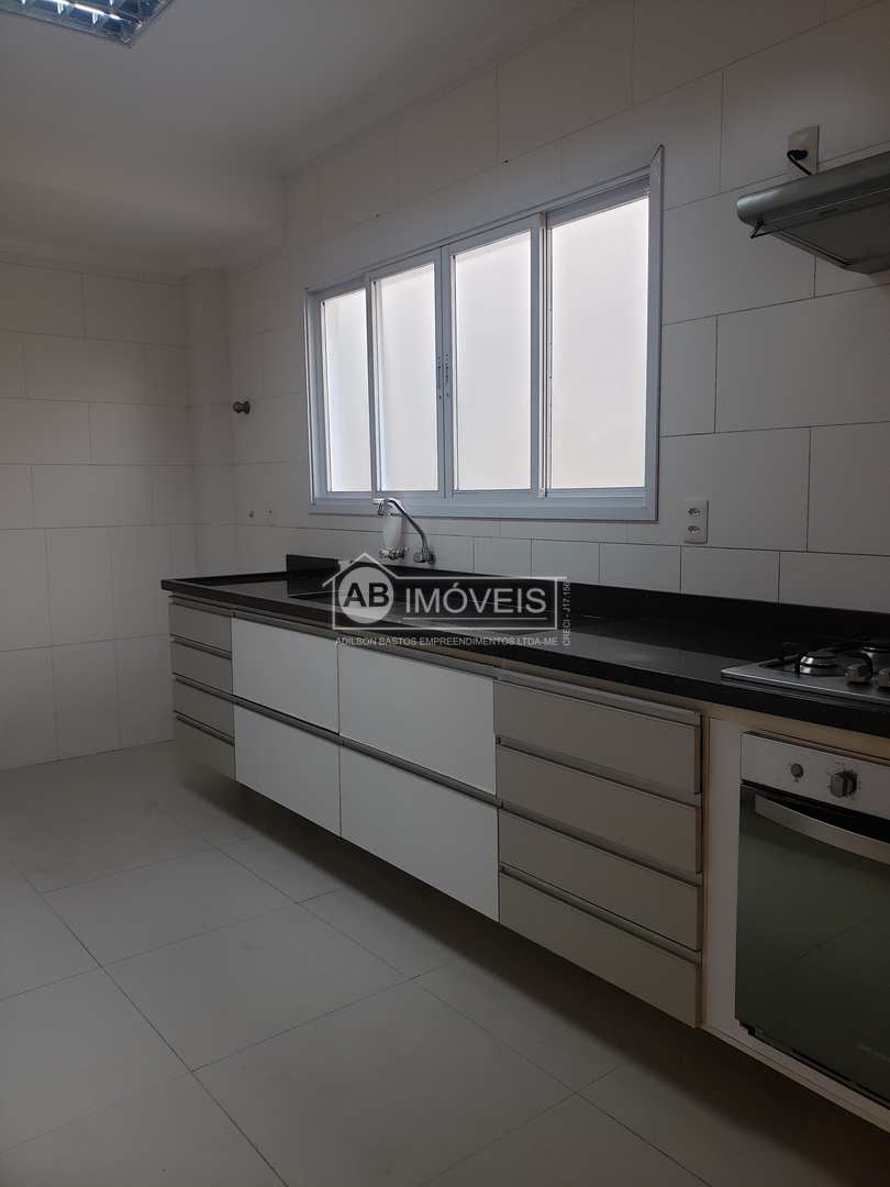 Sobrado à venda e aluguel com 3 quartos, 169m² - Foto 40