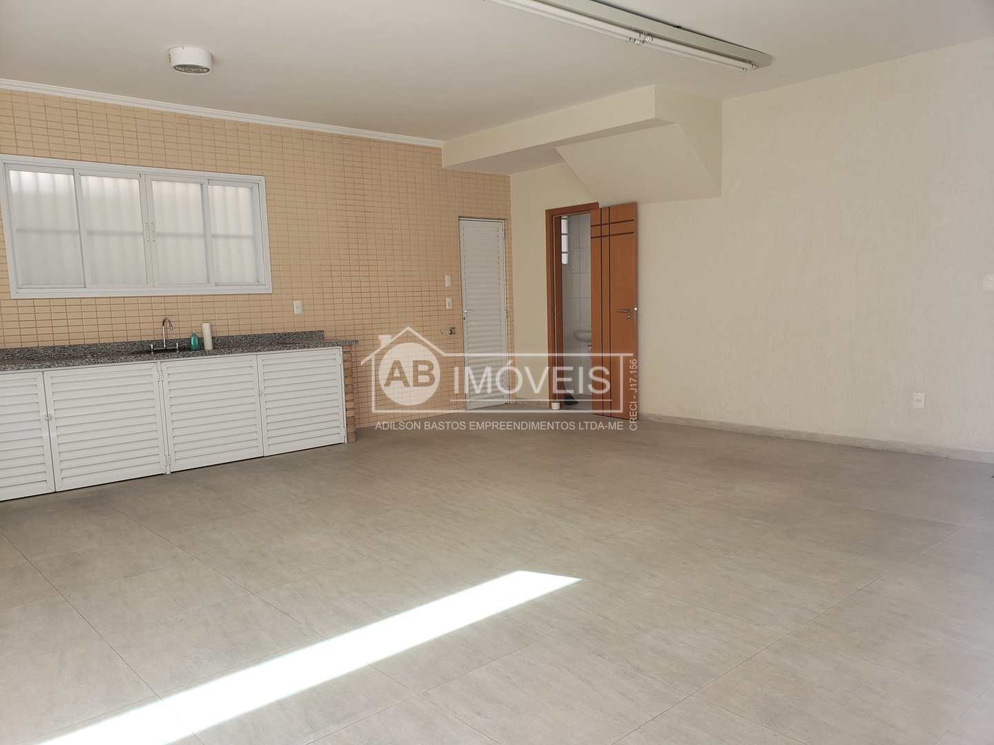 Sobrado à venda e aluguel com 3 quartos, 169m² - Foto 15