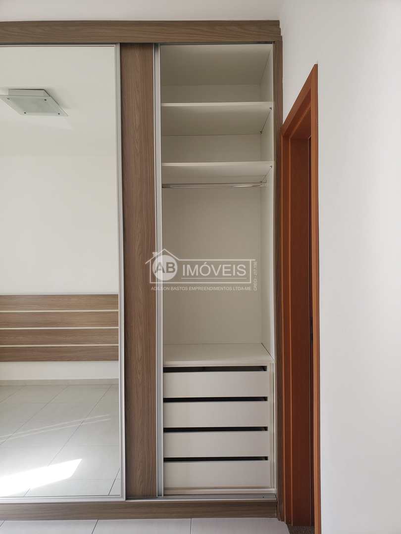 Sobrado à venda e aluguel com 3 quartos, 169m² - Foto 89