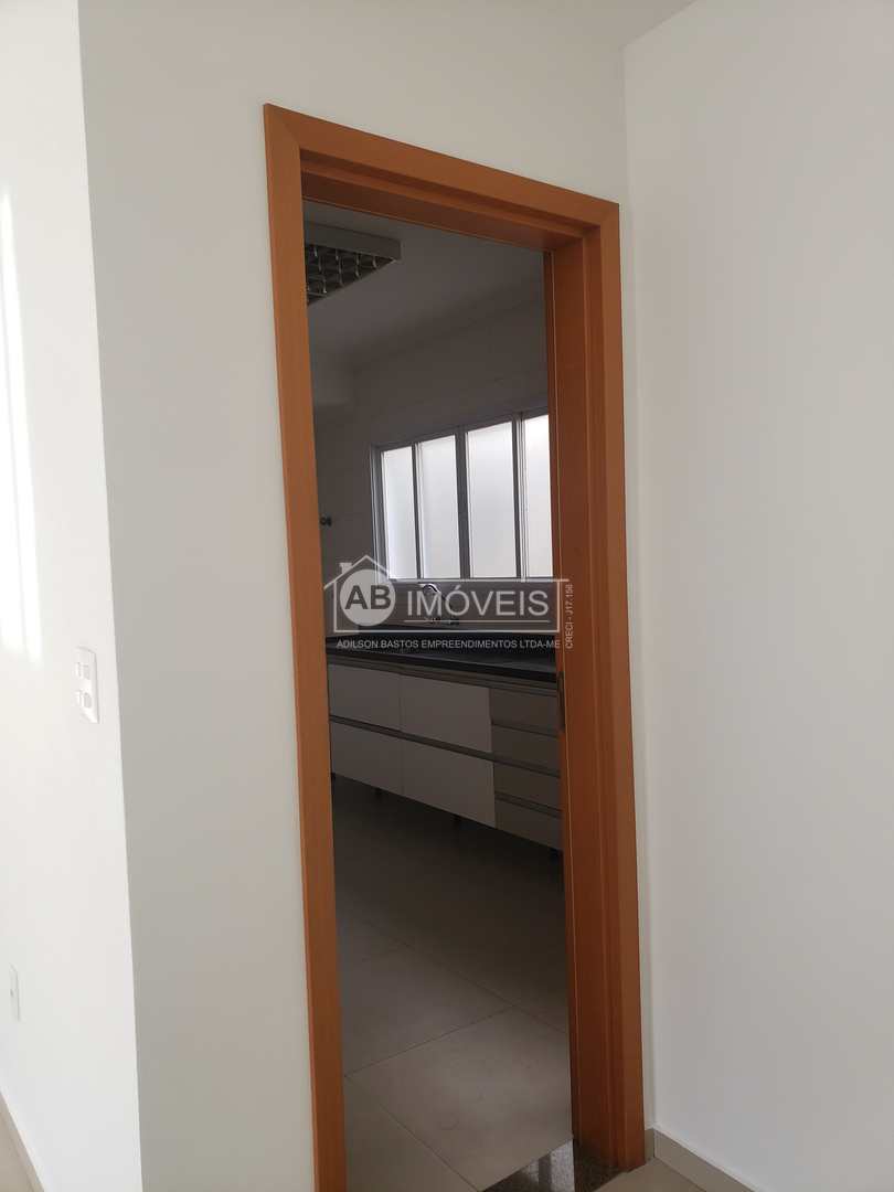 Sobrado à venda e aluguel com 3 quartos, 169m² - Foto 39
