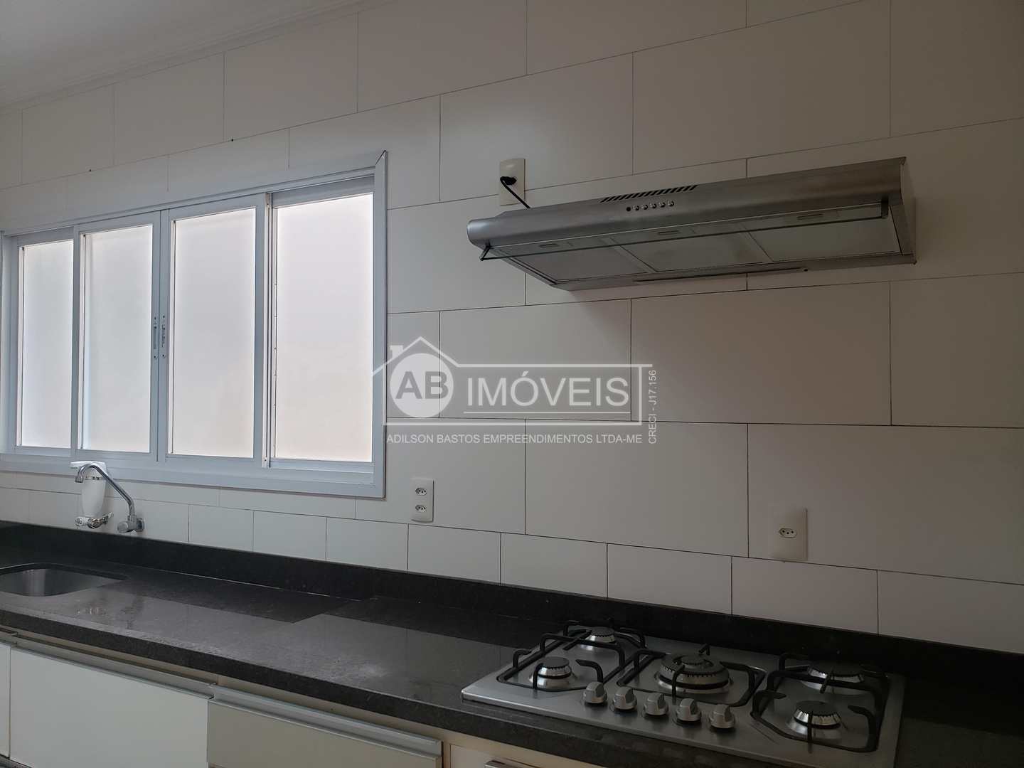 Sobrado à venda e aluguel com 3 quartos, 169m² - Foto 42