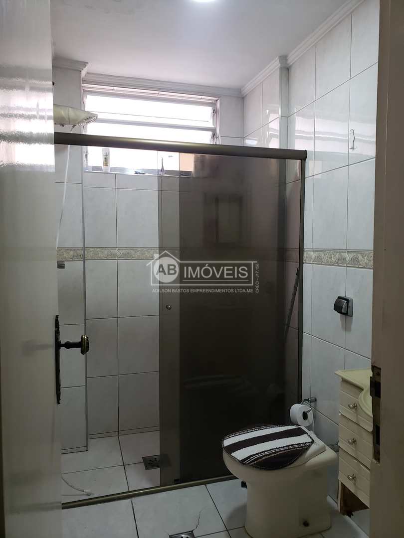 Apartamento à venda com 2 quartos, 70m² - Foto 13