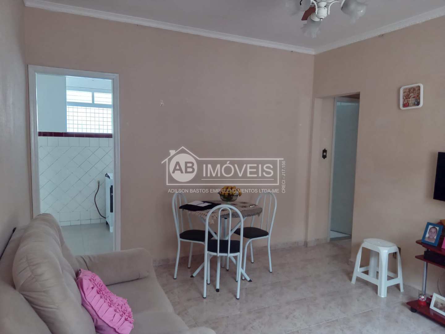 Apartamento à venda com 2 quartos, 69m² - Foto 4