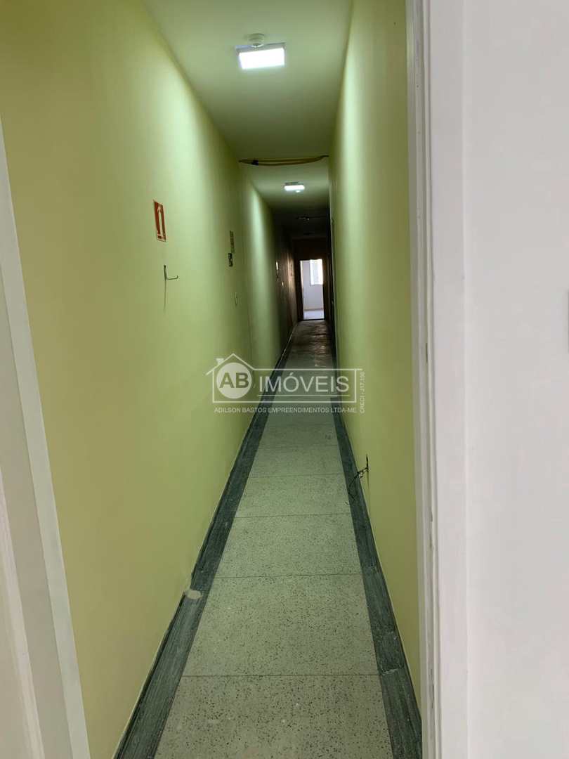 Prédio Inteiro para alugar com 7 quartos, 250m² - Foto 2