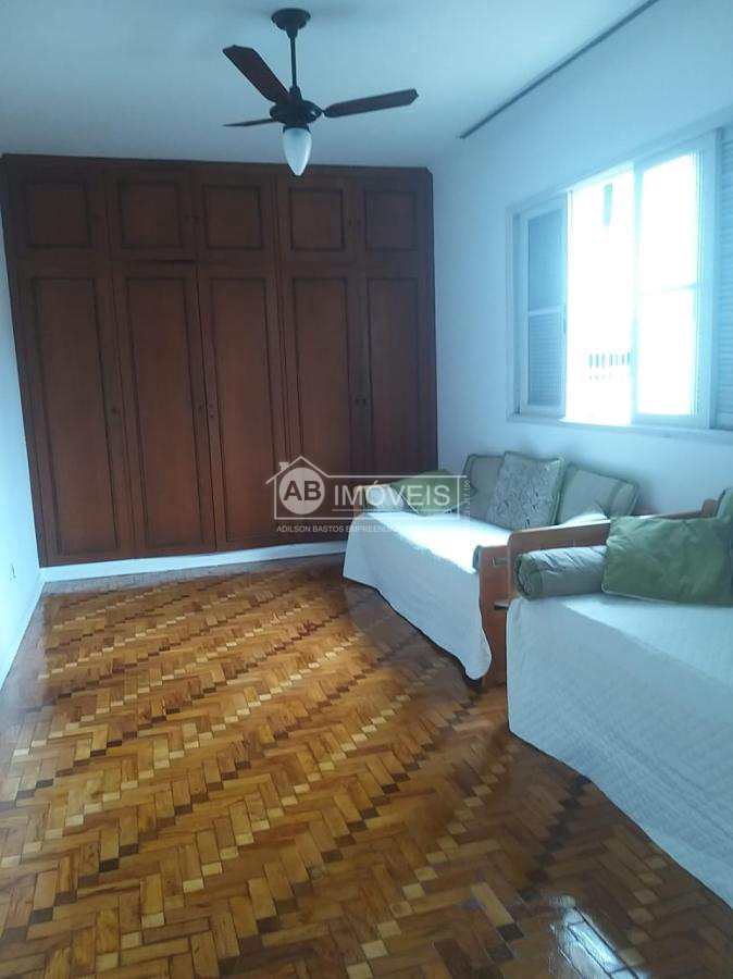 Casa à venda com 4 quartos, 250m² - Foto 17