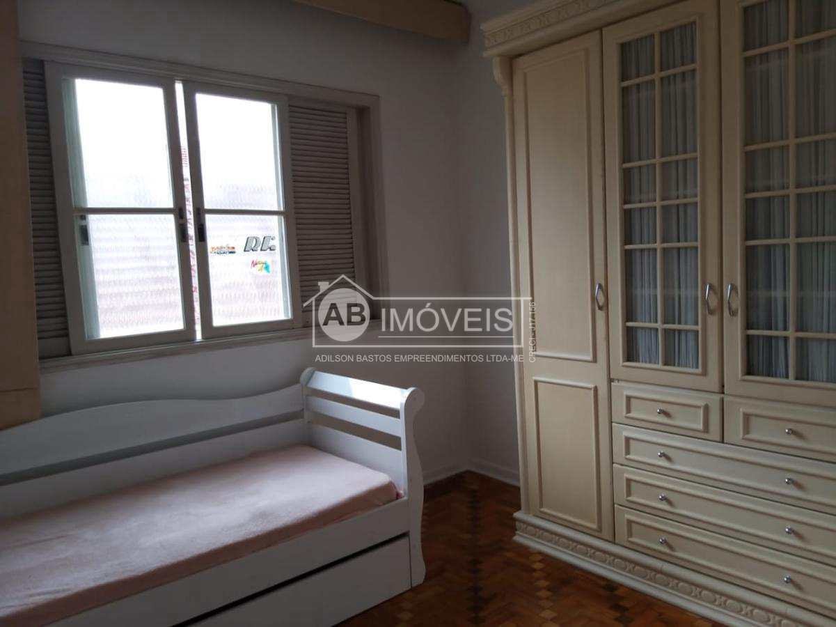 Casa à venda com 4 quartos, 250m² - Foto 13