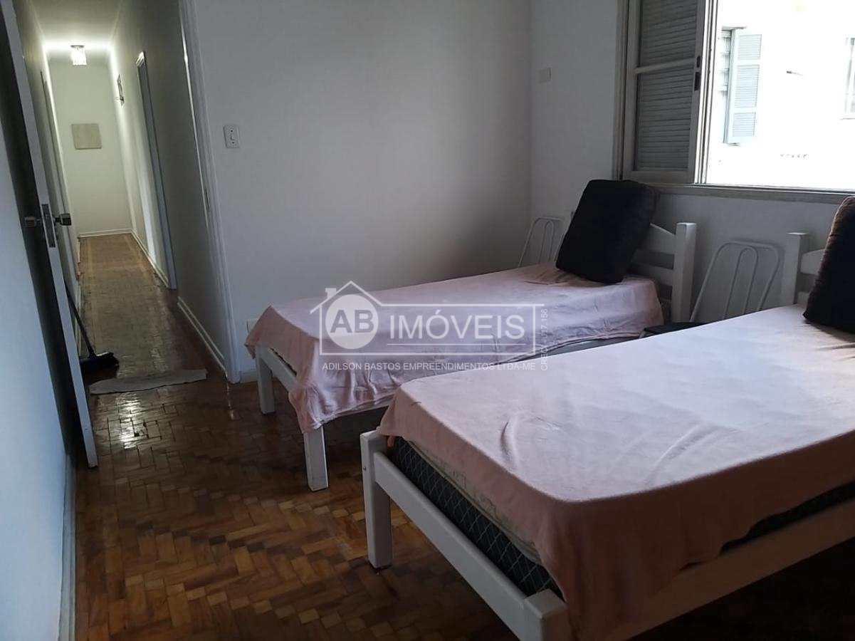 Casa à venda com 4 quartos, 250m² - Foto 14