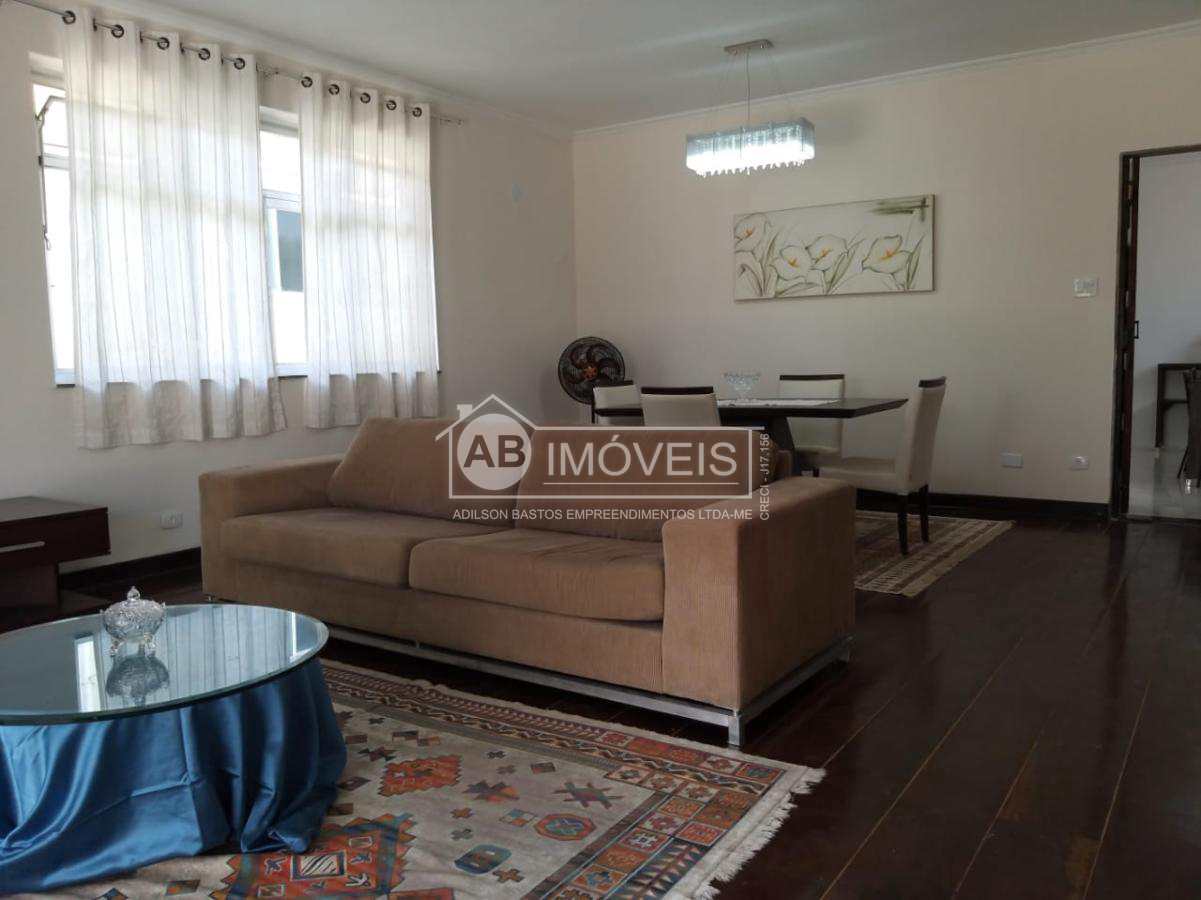 Casa à venda com 4 quartos, 250m² - Foto 2