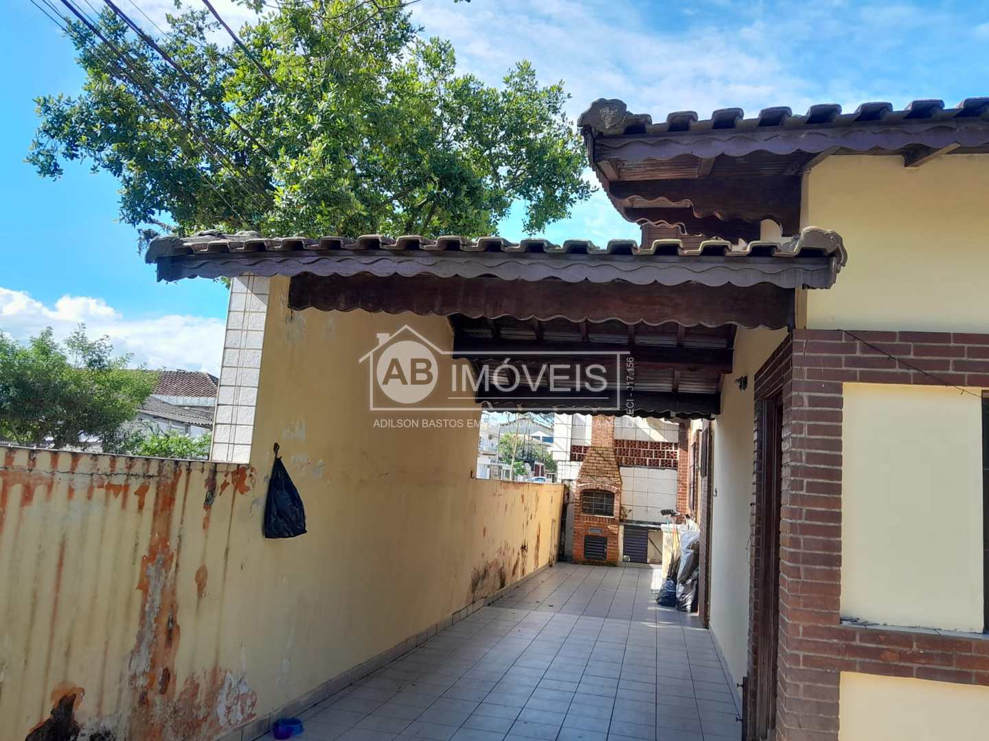 Casa à venda com 4 quartos, 97m² - Foto 14