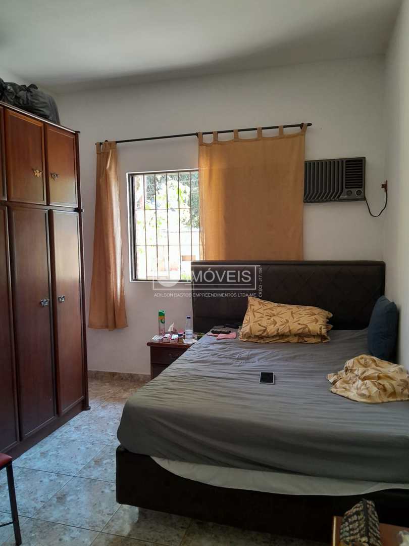 Casa à venda com 4 quartos, 97m² - Foto 9