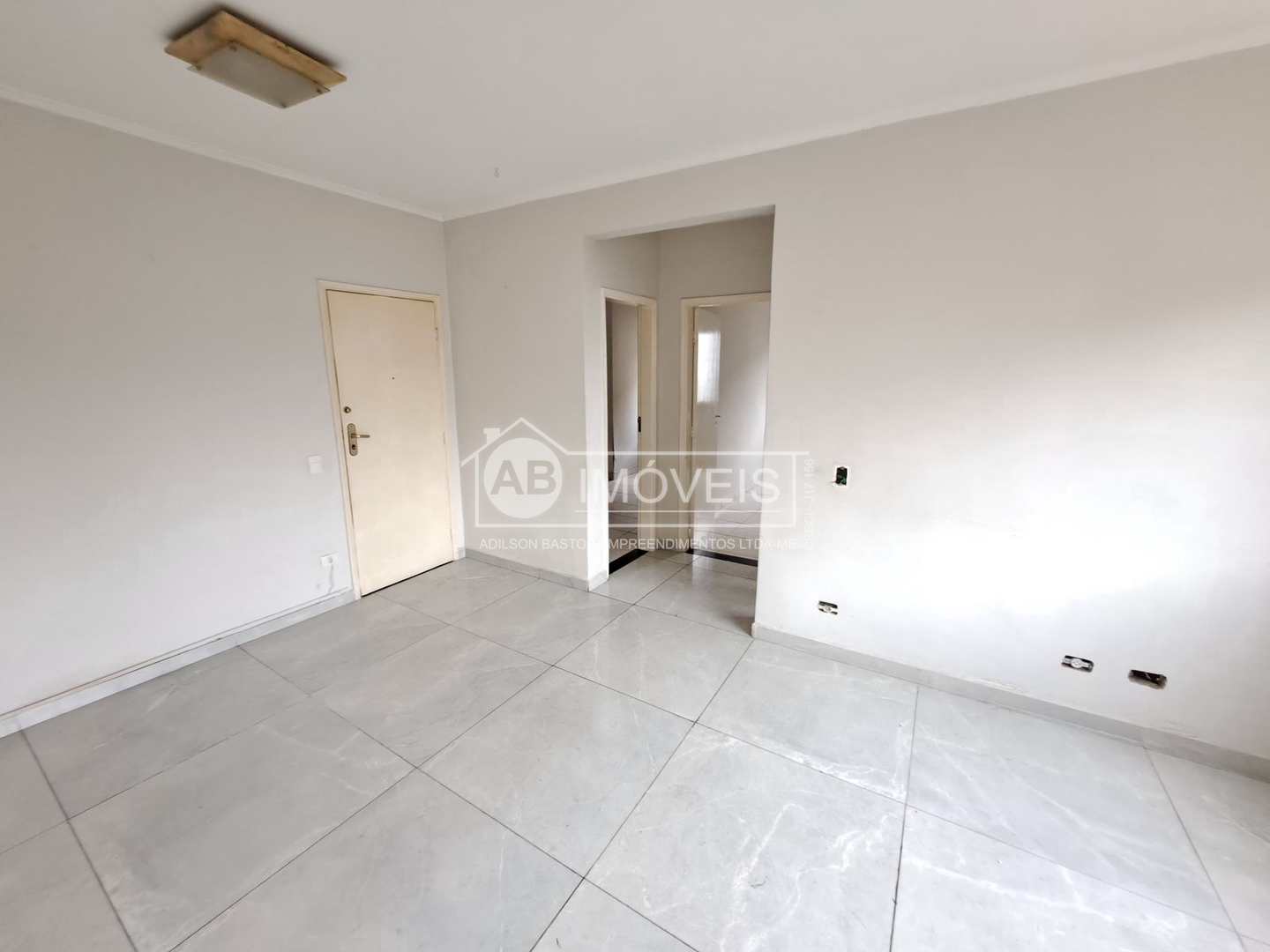 Apartamento à venda com 2 quartos, 70m² - Foto 3