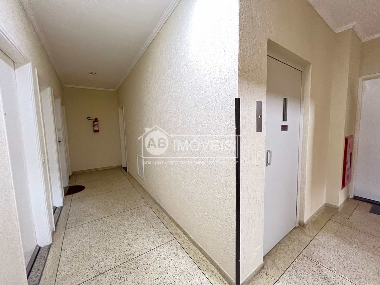 Apartamento à venda com 2 quartos, 70m² - Foto 20